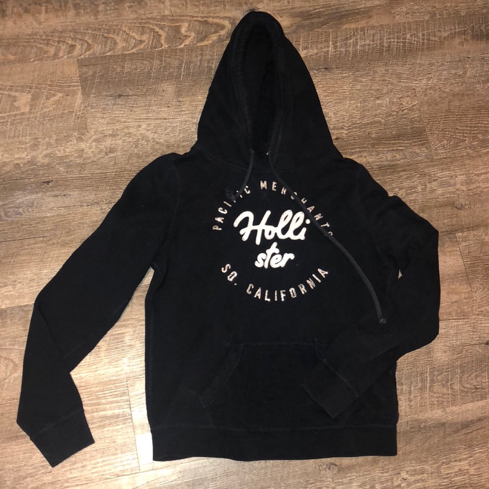 Hollister Navy Blue Sweatshirt